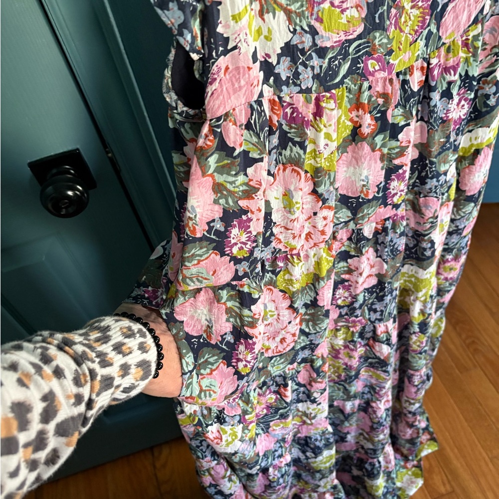 La'Ven floral ruffle sleeves  relaxed long dress features a tie strap back - Picture 3 of 6